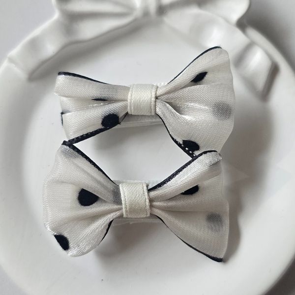 گیره انبری سیاه،سفید