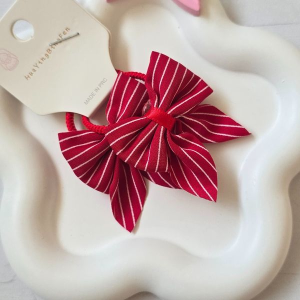 کش موی قرمزی