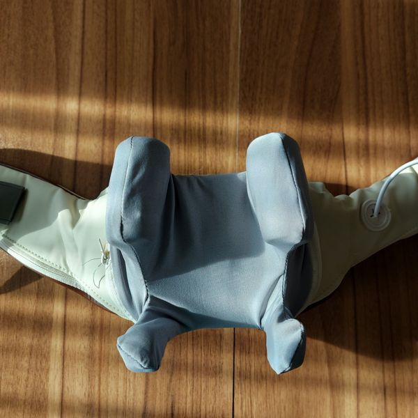 ماساژور 4 بعدی شارژی شانه و گردن