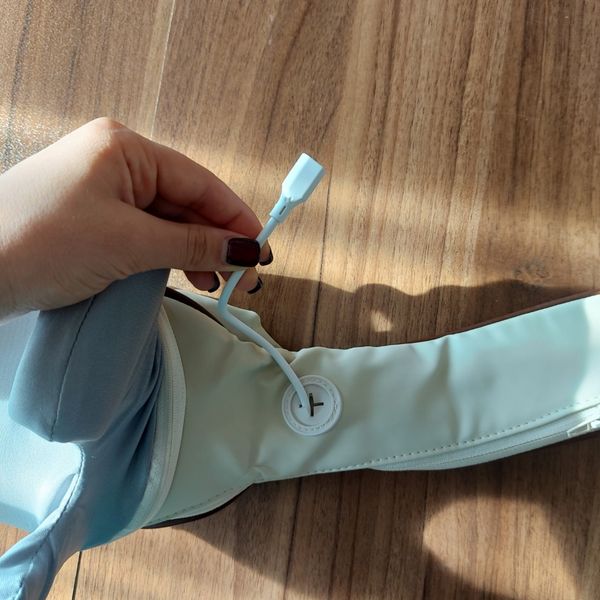 ماساژور 4 بعدی شارژی شانه و گردن