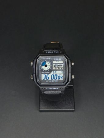 کاسیو جهان نما بند چرم مشکی