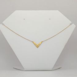 گردنبند طلا 18 عیار زنانه مدل V میا گالری