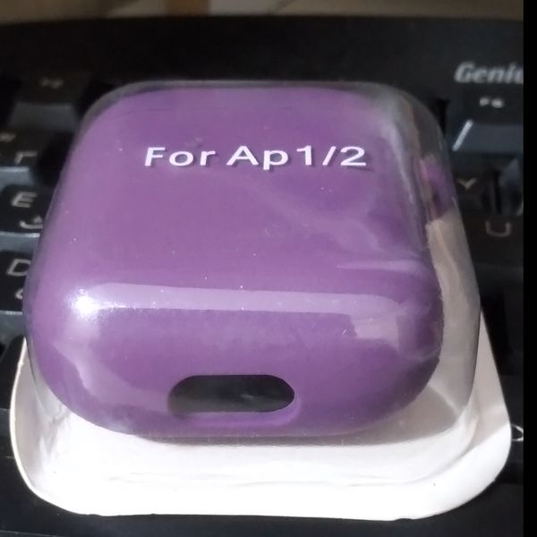 کاور ایرپاد سیلیکونی Airpod 1/2 به همراه آویز در 5 رنگ