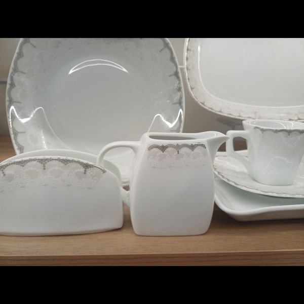 سرویس چینی 101 پارچه پارس 12 نفره کد 633