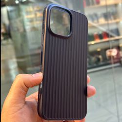 کاور قاب گارد مدل KBG مناسب برای گوشی موبایل اپل iPhone 16 Pro Max