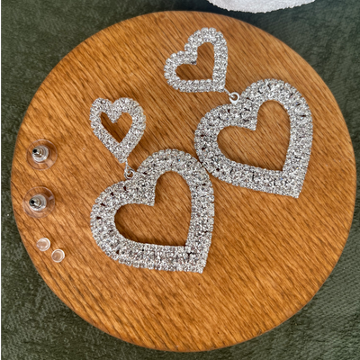 گوشواره مجلسی نگین دار طرح قلب