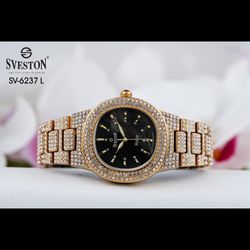 ساعت زنانه نکین دار سویستون