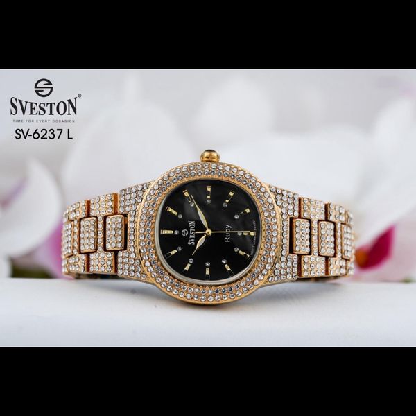 ساعت زنانه نکین دار سویستون