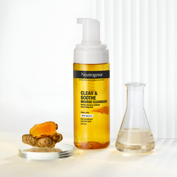 فوم شستشوی صورت عصاره زردچوبه Soothing Clear نوتروژینا 150 میل