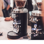 آسیاب قهوه صنعتی ترازودار مالکونیگ MAHLKONIG E80S GBW | گرایندر آندیمند حرفه‌ای با تیغه 80 میلی‌متری (Grind-by-Weight)