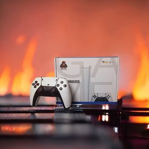 Ps5 mini با بیش از 20 هزار بازی نوستالژی و دو دسته آنلاین 4K