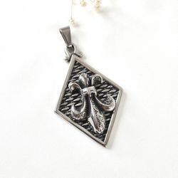 پلاک لوزی طرح دار استیل کد 2299