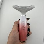 دستگاه لیفیتینگ صورت و گردن