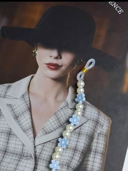 بند عینک مرواریدی گل زنانه آبی