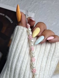 بند عینک مرواریدی زنانه صورتی مات