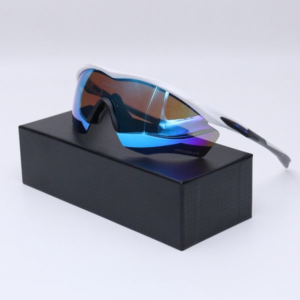 عینک از برند OAKLEY کد 181456