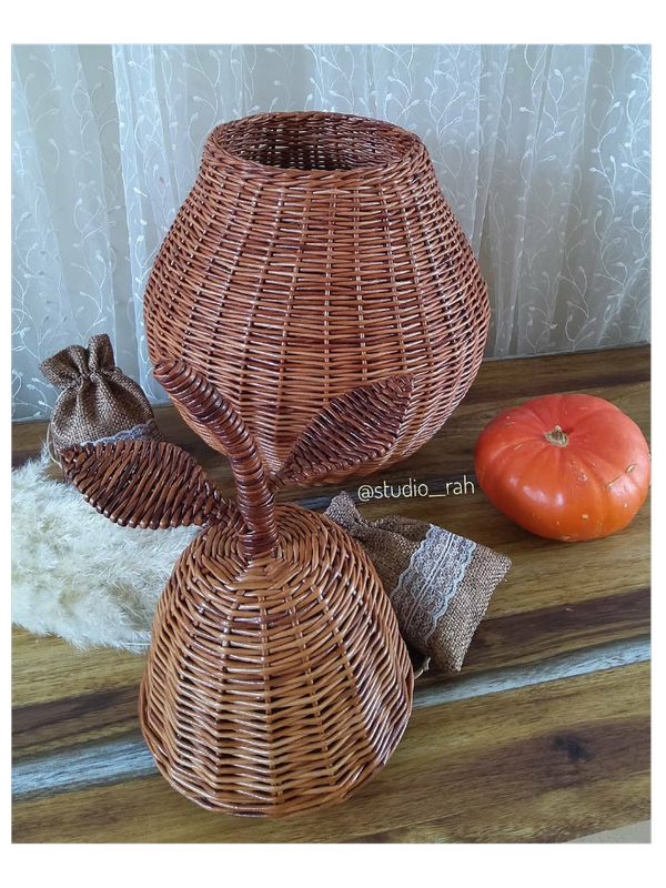 سبد گلابی حصیری استودیو راح