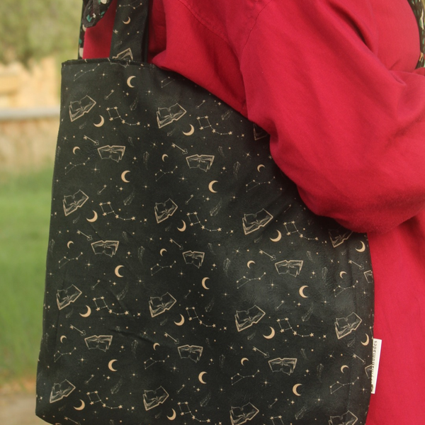 توت بگ طرح جادوی کتاب