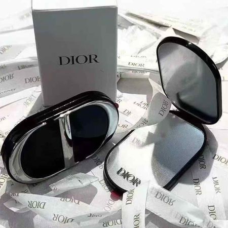 Dior mirror آینه دیور