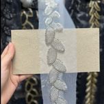 تور ملیله دوزی برگ دو طرفه نقره ای ده یاردی