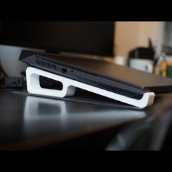 پایه نگهدارنده لپ‌ تاپ مدل L1