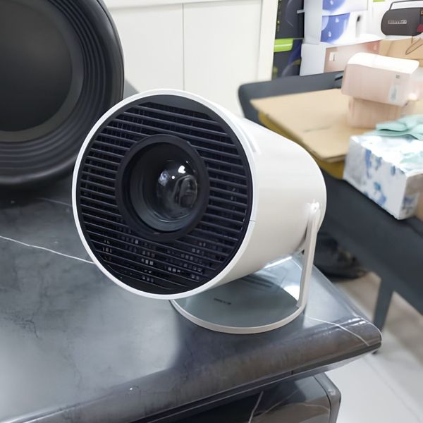ویدئو پروژکتور قابل حمل HY300 کیفیت Ultra HD