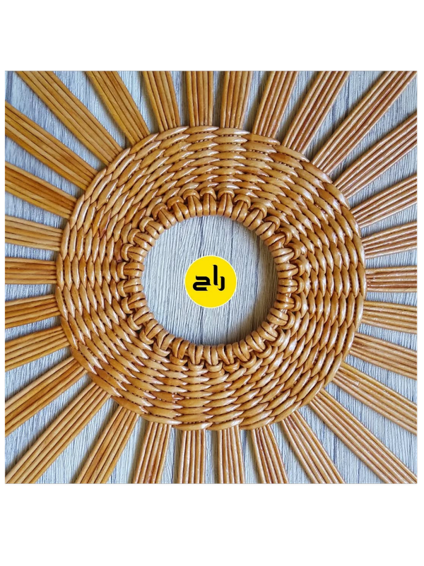 دیوارکوب خورشیدی حصیری استودیو راح