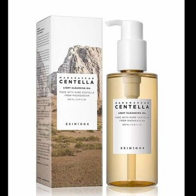 شوینده روغنی ملایم ماداگاسکار سنتلا اسکین 1004 Centella Light Cleansing Oil