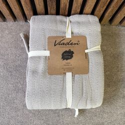 روتختی تک پیکه برند viaden home مدل bej