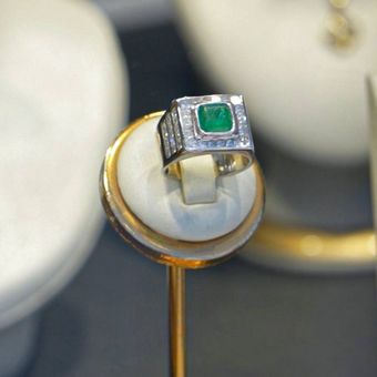 انگشتر زمرد جواهر