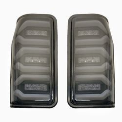 چراغ خطر عقب خودرو نیسان رنگ دودی