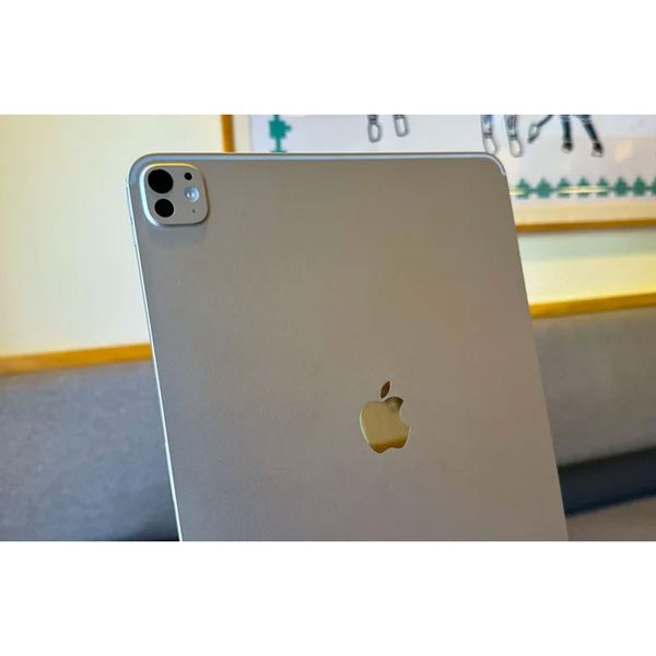 تبلت 13 اینچ اپل مدل iPad Pro 2024 M4 Wi-Fi ظرفیت 256 گیگابایت و رم 8 گیگابایت