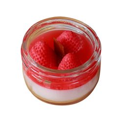شمع مدل دسر توت فرنگی با رایحه توت‌فرنگی