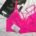 ست شورت و سوتین زنانه ژوبین مدل گیپوری طرح برگ رنگ سرخابی