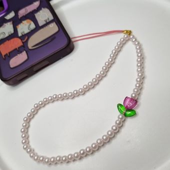 آویز موبایل مدل مروارید و لاله پینترستی