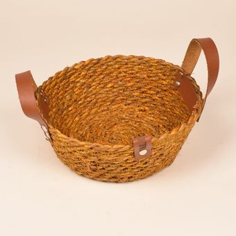 سبد حصیری دسته چرمی