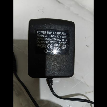 اداپتور12 ولت  نیم امپر