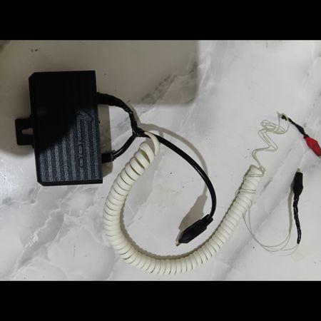 اداپتور 12 ولت 2 امپر .