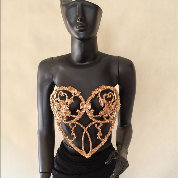 فِی،کراپ‌کرست ویکتوریا