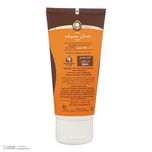 کرم ضد آفتاب رنگی سان سیف، مدل SPF50، مناسب پوست چرب، مختلط و دارای آکنه تنالیته رنگ روشن و حجم 50 میلیلیتر، محافظت کننده در ب