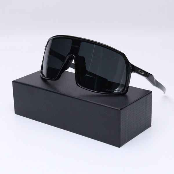 عینک از برند OAKLEY کد 181447