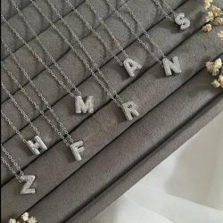 گردنبند حروف جواهری