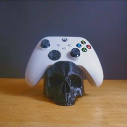 پایه نگهدارنده دسته بازی Xbox طرح جمجمه