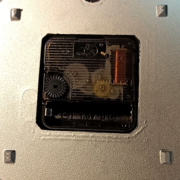 ساعت دیواری مارال مدل 310 کد 110