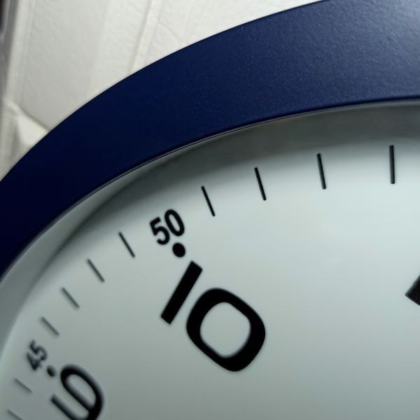 ساعت دیواری گارنت مدل 5177