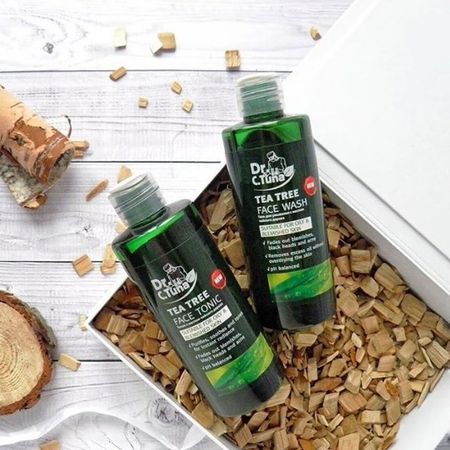 ژل شستشوی صورت ضدجوش تی تری حاوی روغن درخت چای دکتر سی تونا فارماسی Farmasi Dr C Tuna Tea Tree Series Face Wash