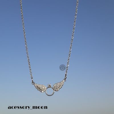 گردنبند حلقه بالدار