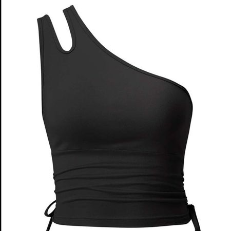 کراپ یقه رومی کنار گت