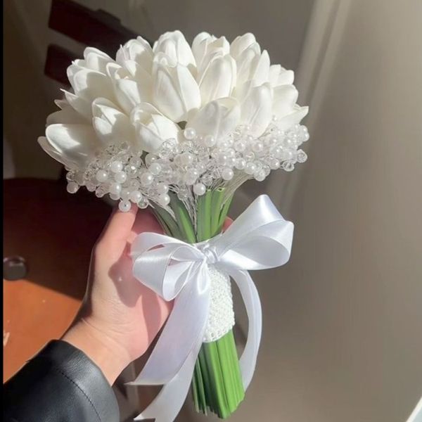 دسته گل لاله لمسی 20 شاخه مروارید و کریستال کار شده