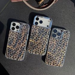 قاب پلنگی ریز شاینی آیفون